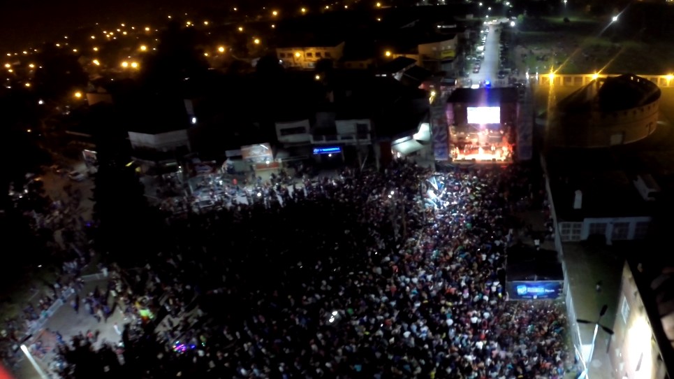 fiesta popular en presidente perón